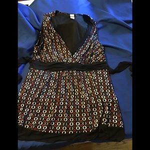 v neck sleeveless blouse